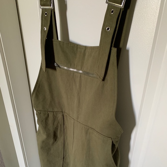 Cute overall onesie. Olive green. - Picture 2 of 3